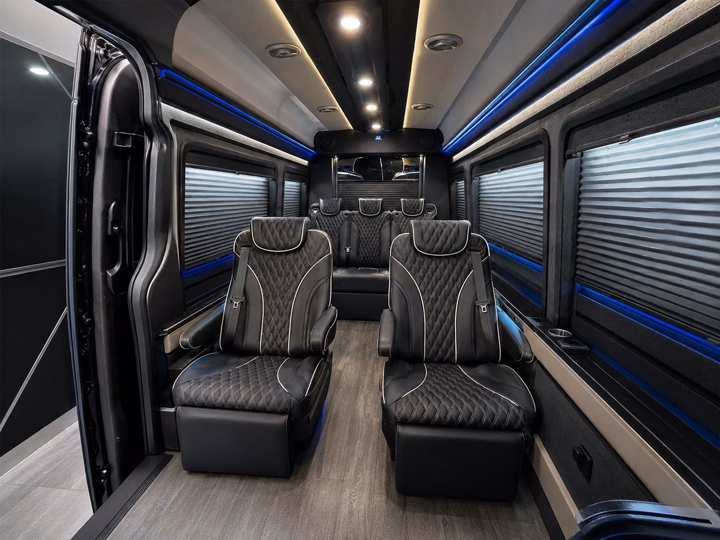 corporate and conference airport shuttles in longmont