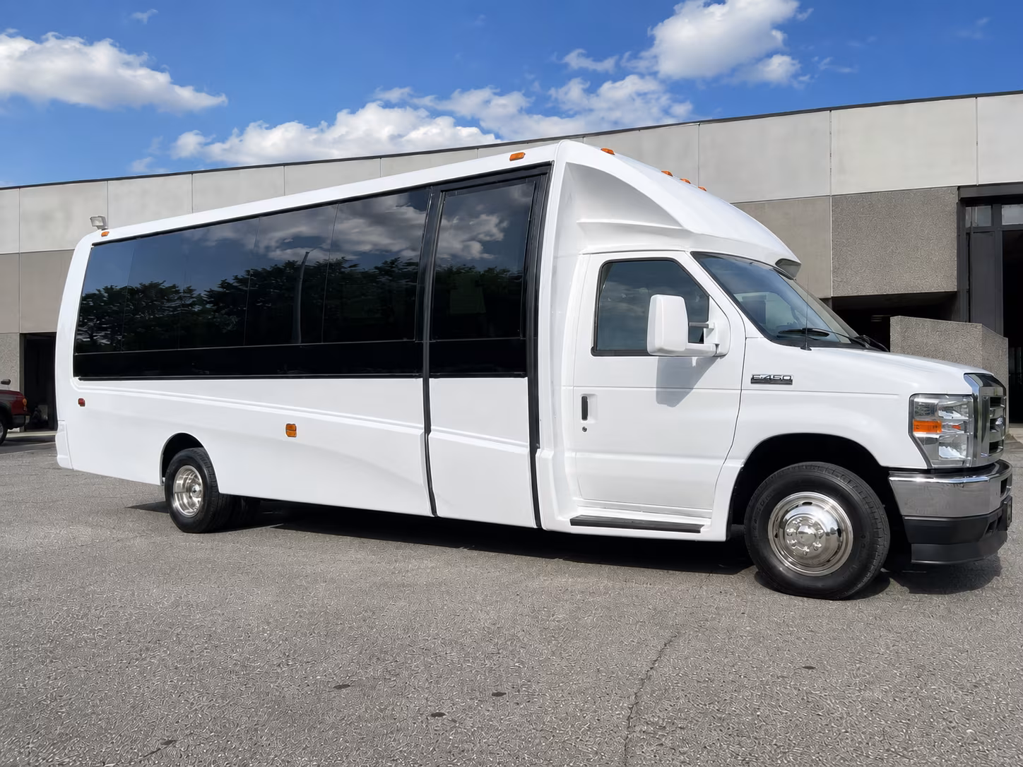 hotel to venue shuttle buses for longmont corporate groups