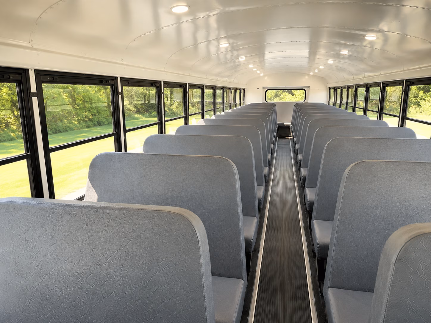 school buses for longmont area zoo and aquarium trips